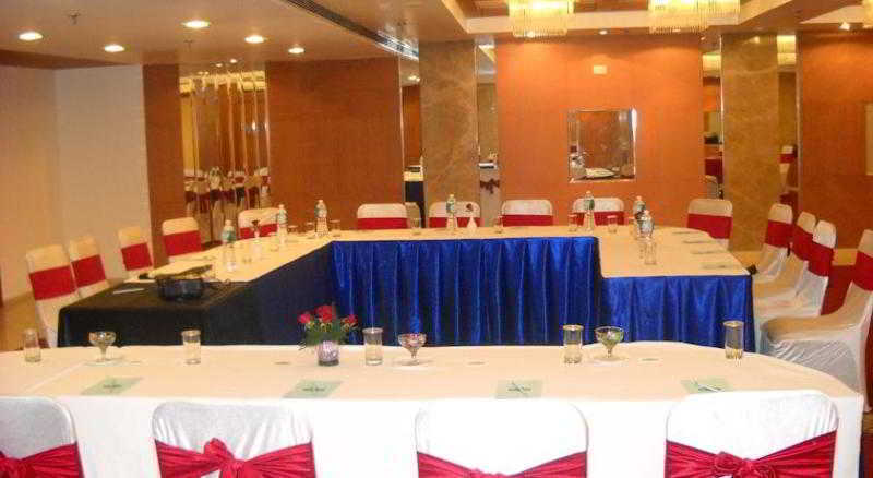 Country Inn Ahmedabad Extérieur photo