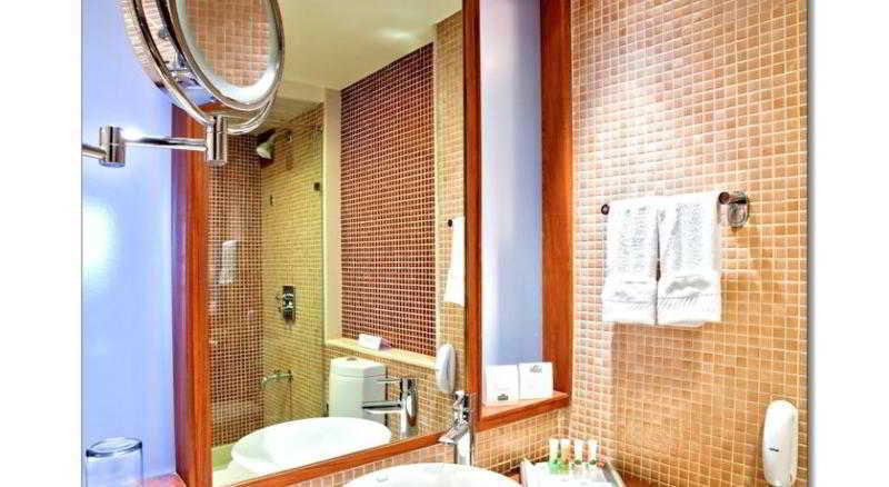Country Inn Ahmedabad Extérieur photo